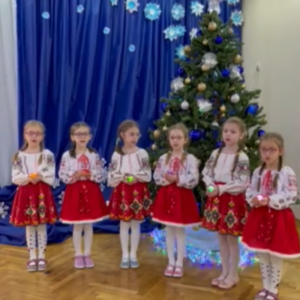 Colinde, colinduțe de la cei micuți!!  Sărbători fericite!